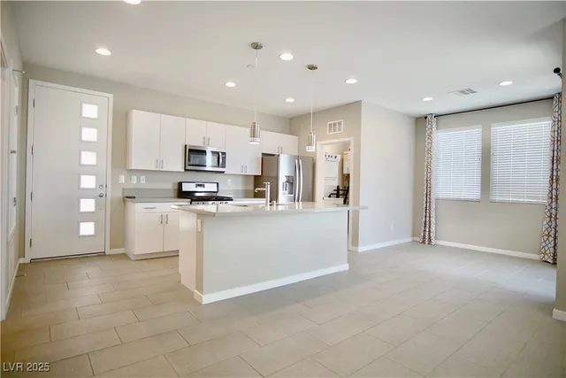 $334,999 | 11250 Hidden Peak Avenue, Unit 305, Las Vegas, NV 89135