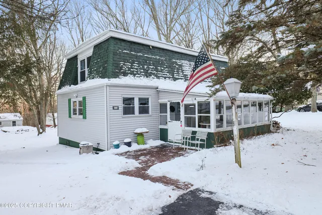 $275,000 | 116 Carol Road, East Stroudsburg, PA 18302