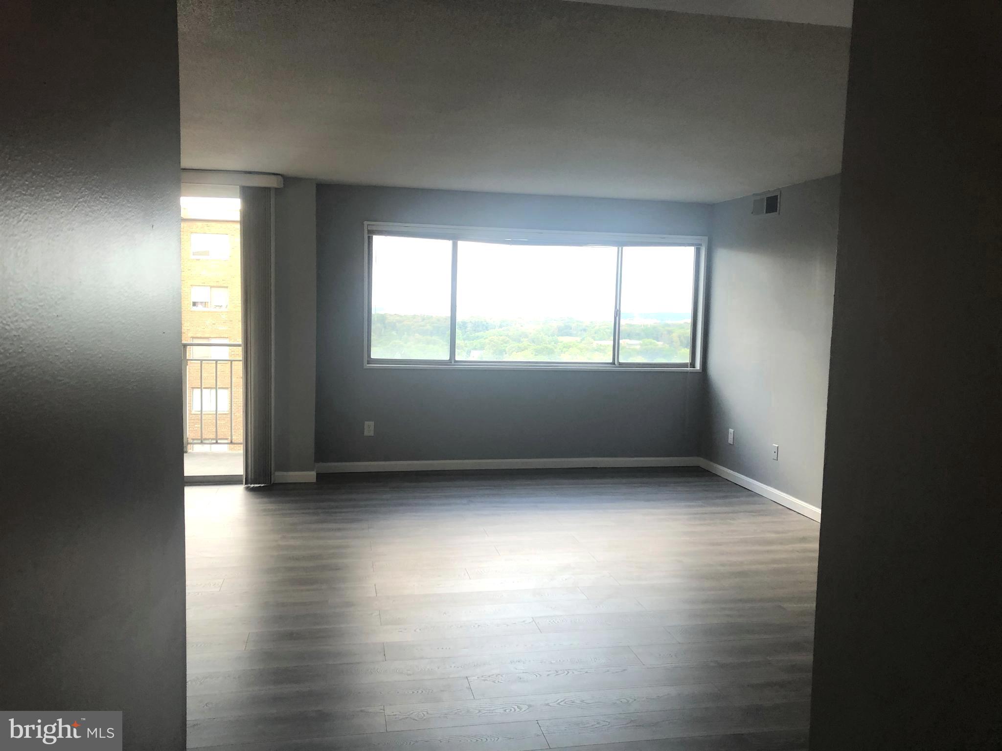 1836 Metzerott Road, Unit 1906 Adelphi, MD 20783 - Photo 20 of 68 Living Room
