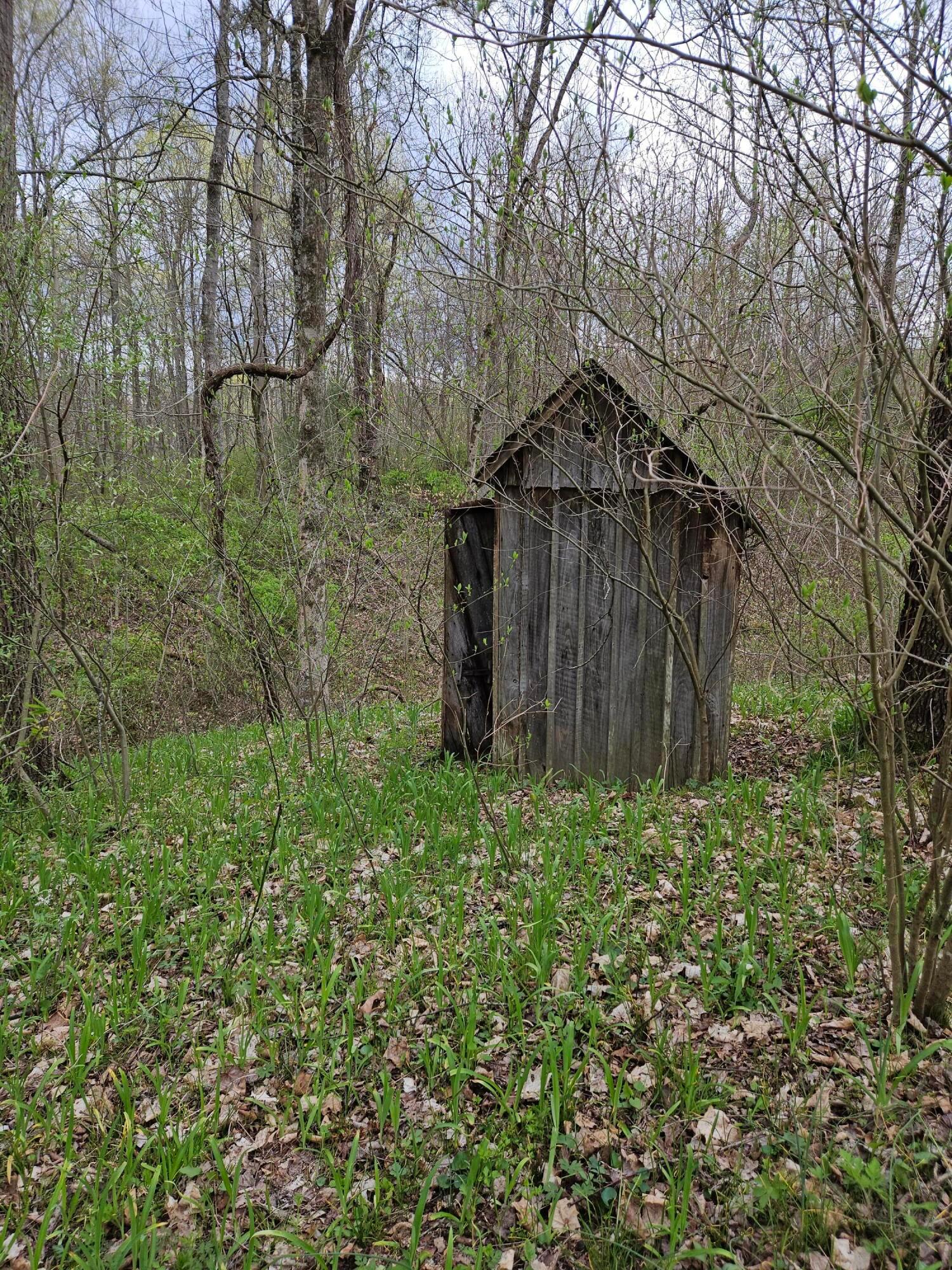 0 Arter Road Southwest Lancaster, OH 43130 - Photo 13 of 18 Outhouse
