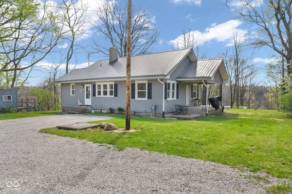 $210,000 | 5645 South Us Highway, Cloverdale, IN 46120