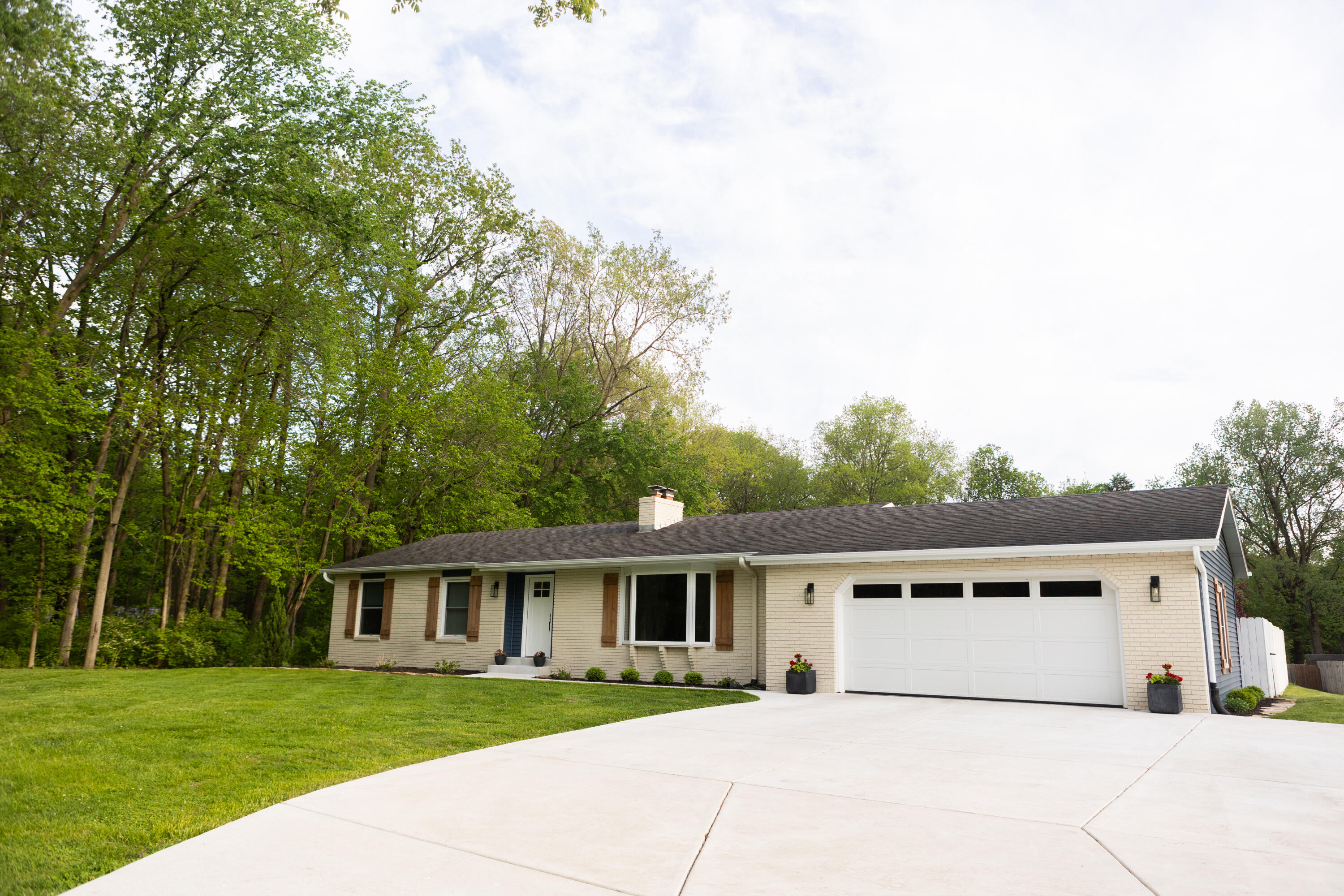 3896 West Small Road La Porte, IN 46350 - Photo 1 of 33 3000x2000
