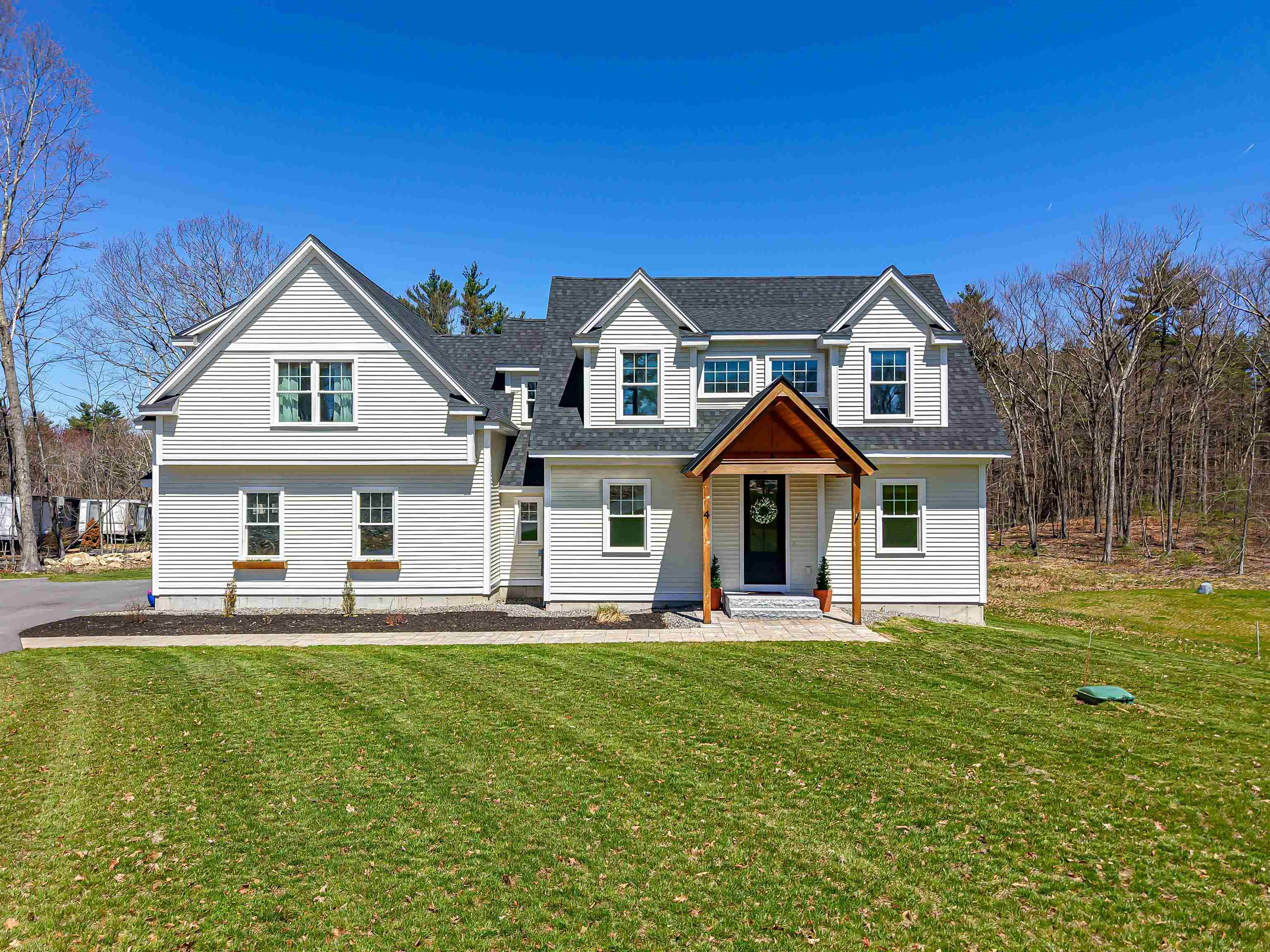 4 West Shore Park Road Kingston, NH 03848 - Photo 2 of 56