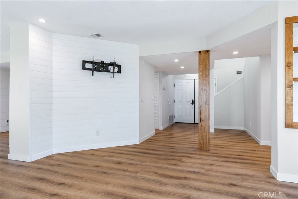 10870 Santa Ana Road Atascadero, CA 93422 - Photo 12 of 67 Fresh color palette and soft tones set a relaxing mood.