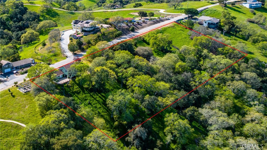 10870 Santa Ana Road Atascadero, CA 93422 - Photo 2 of 67 The home sits on ~ 4.3 acres. Notice all the extra land that fronts Santa Ana. Imagine the building opportunities. Property lines are approximate.