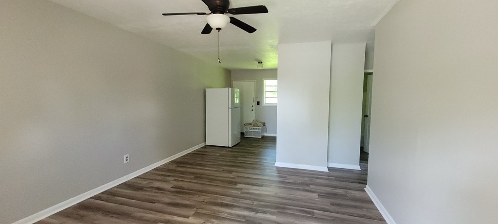 1517 Coffee Court, Unit A/B Columbus, GA 31906 - Photo 4 of 6 Living Room