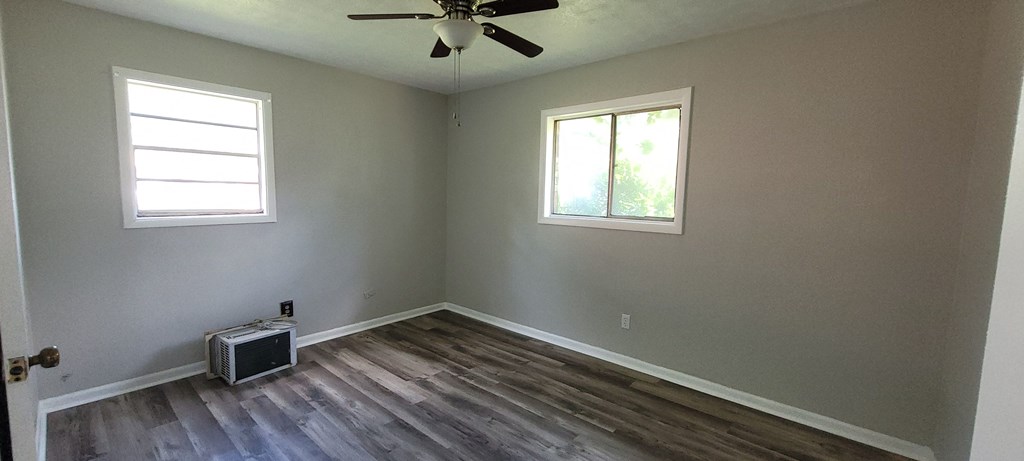 1517 Coffee Court, Unit A/B Columbus, GA 31906 - Photo 5 of 6 Bedroom 1