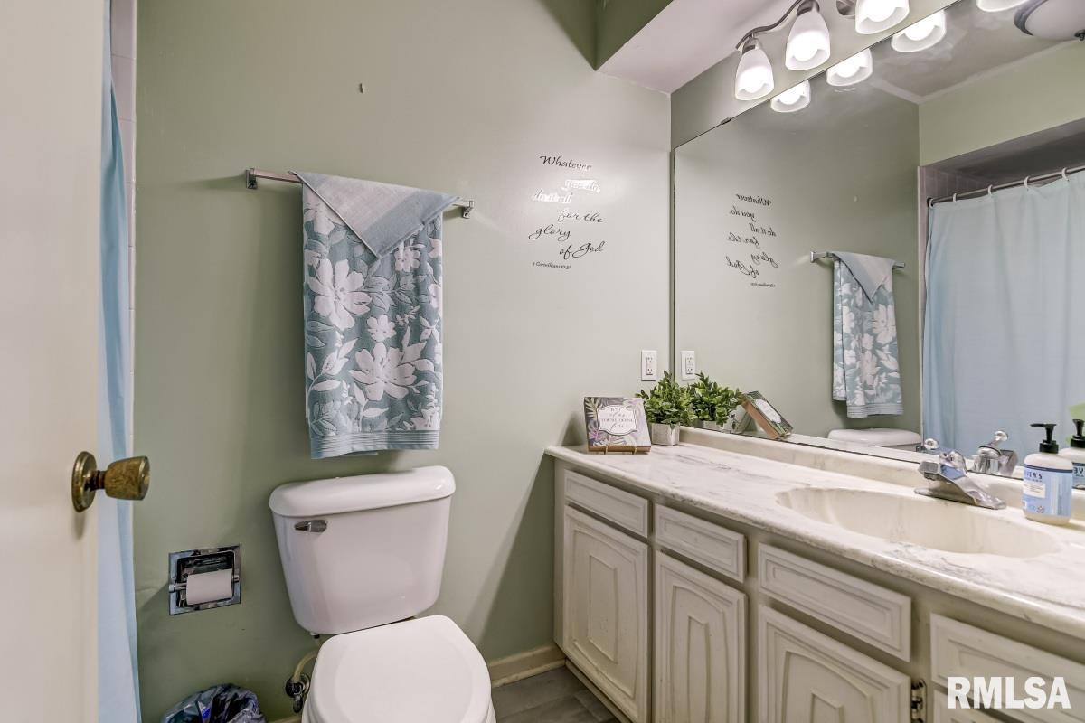 7811 Olde Carriage Way Springfield, IL 62712 - Photo 18 of 32