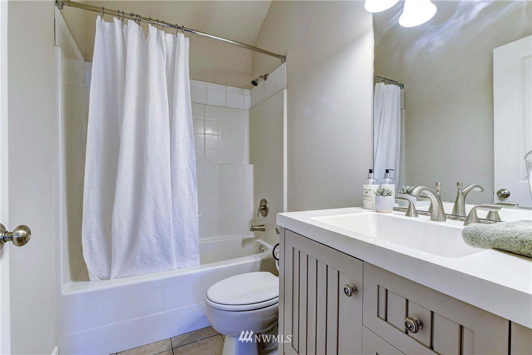 3315 Rockefeller Avenue, Unit 6 Everett, WA 98201 - Photo 13 of 22