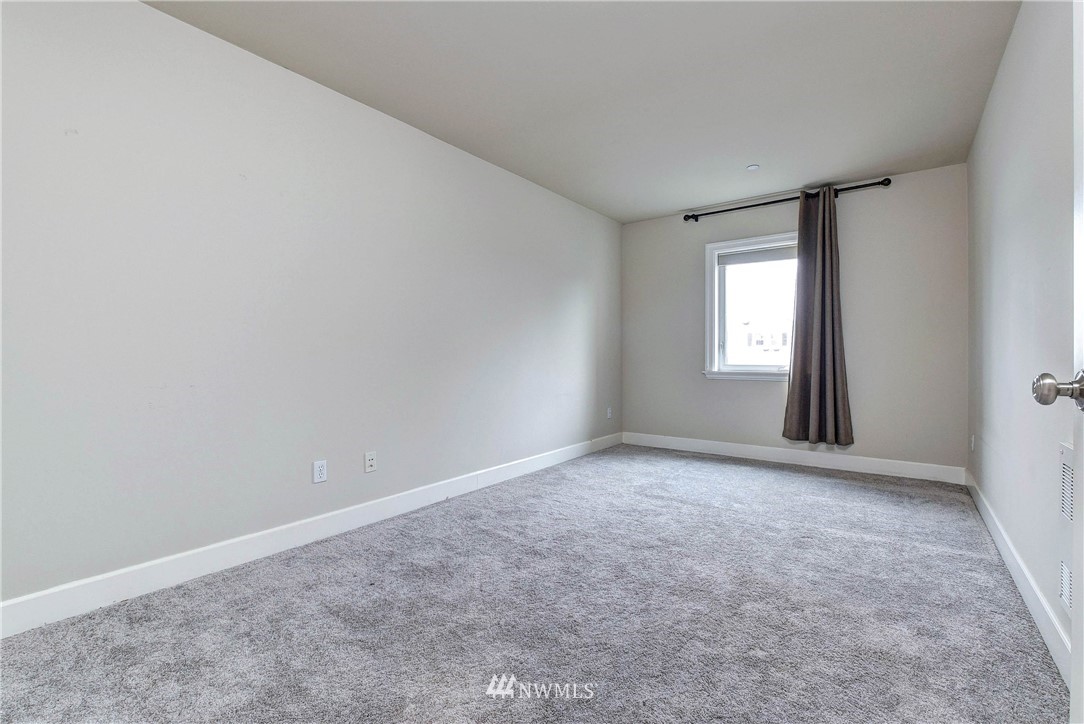 3315 Rockefeller Avenue, Unit 6 Everett, WA 98201 - Photo 15 of 22