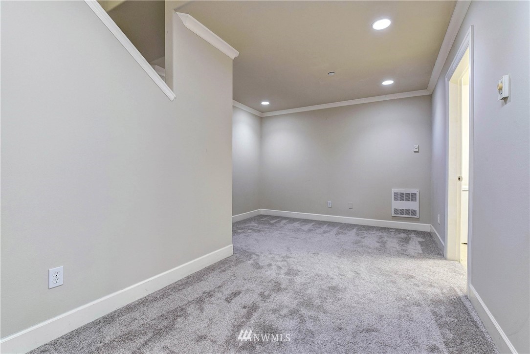 3315 Rockefeller Avenue, Unit 6 Everett, WA 98201 - Photo 20 of 22