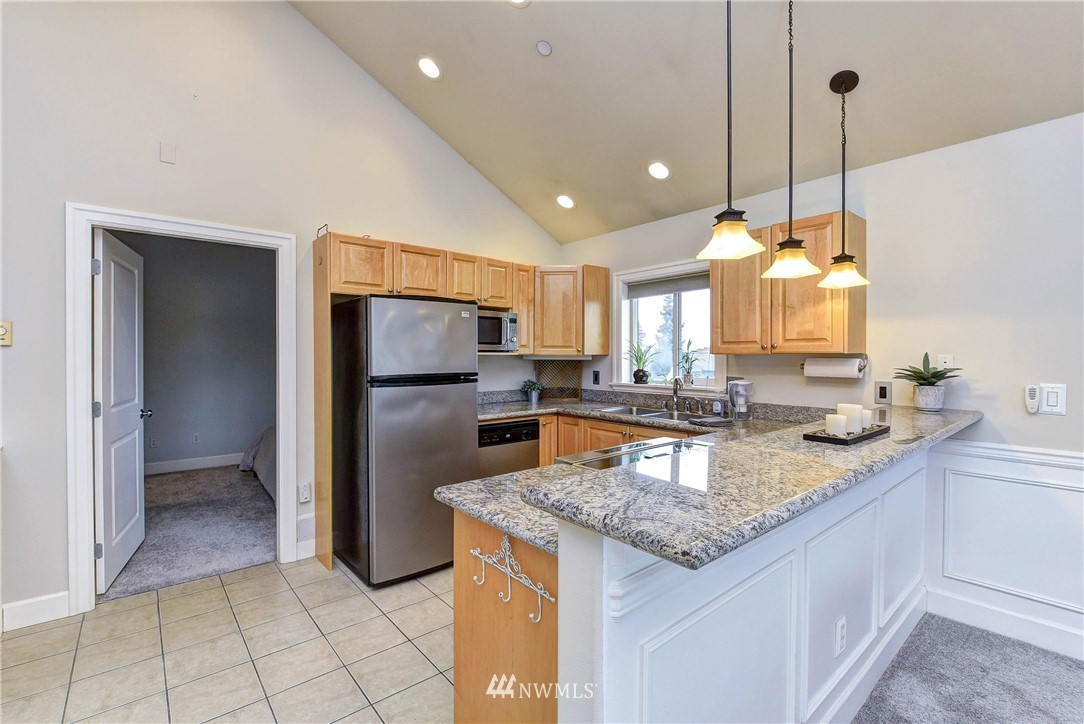 3315 Rockefeller Avenue, Unit 6 Everett, WA 98201 - Photo 7 of 22