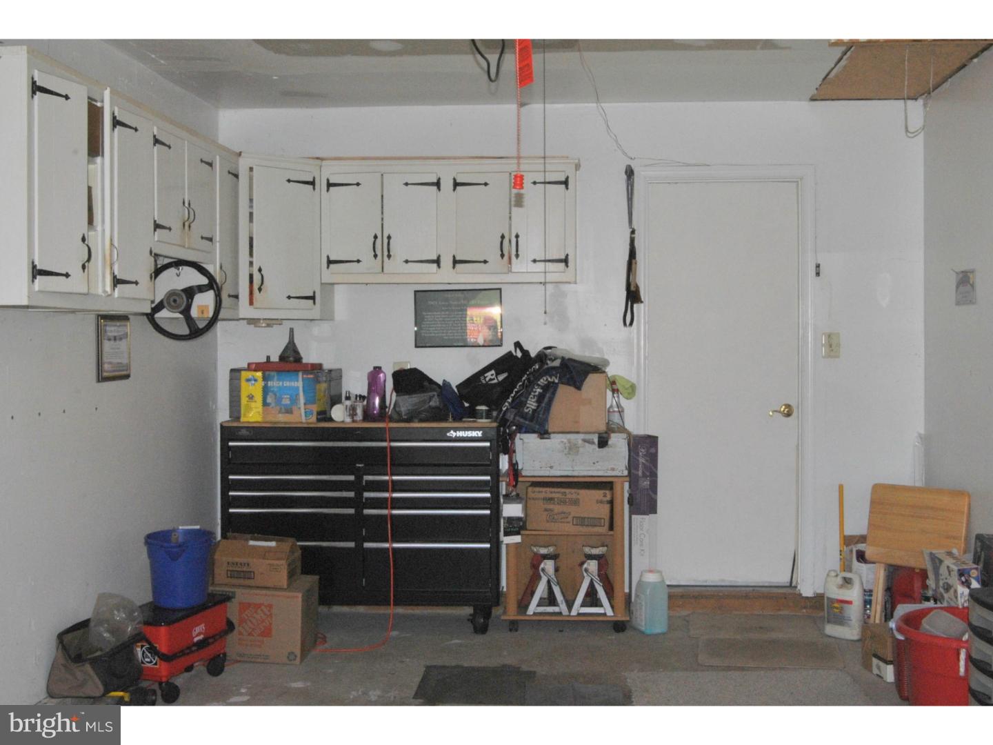 538 Waltham Lane Perkasie, PA 18944 - Photo 19 of 23 Garage