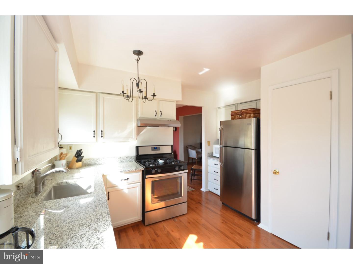 538 Waltham Lane Perkasie, PA 18944 - Photo 3 of 23 Kitchen