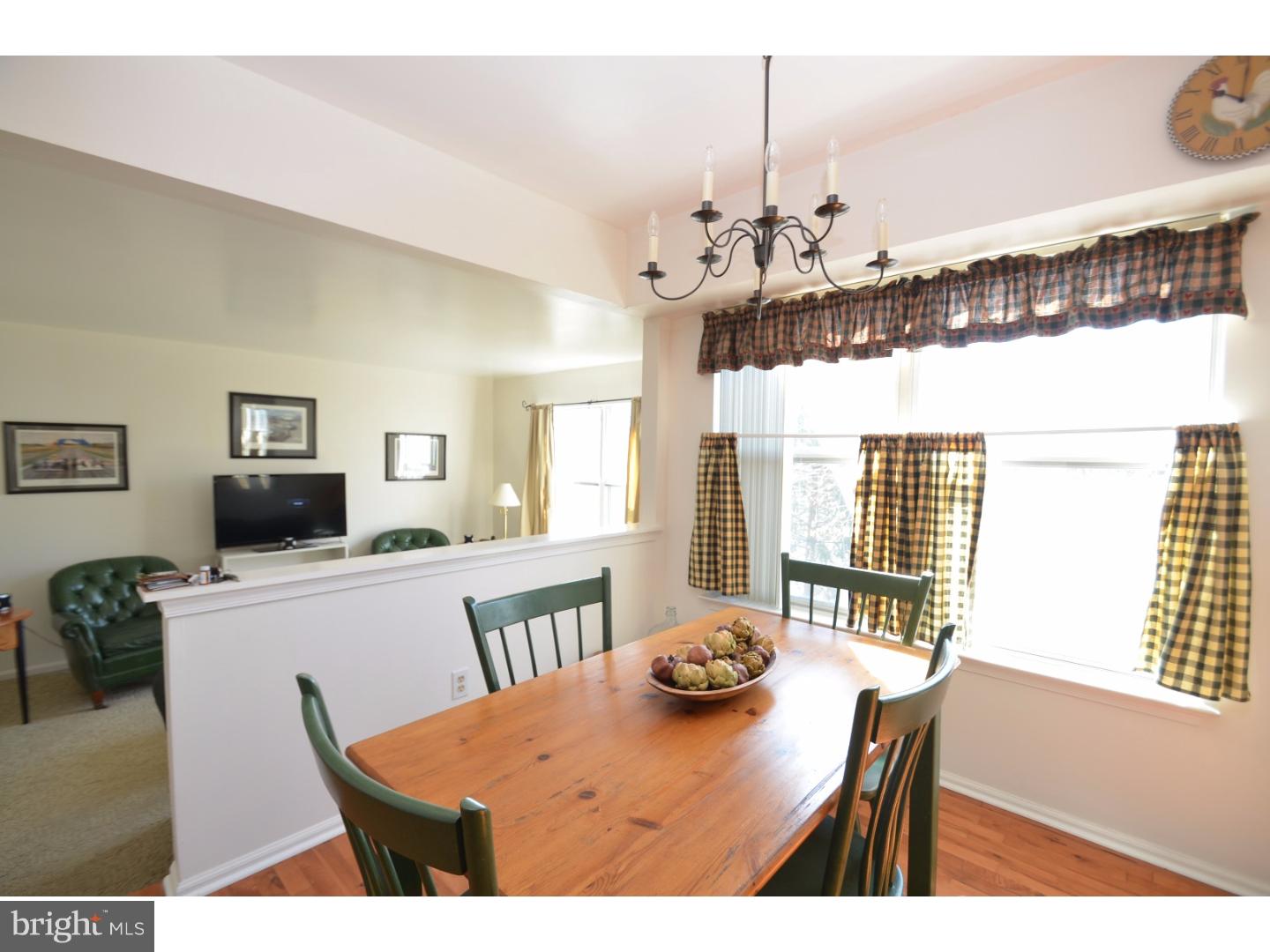 538 Waltham Lane Perkasie, PA 18944 - Photo 10 of 23 Breakfast Room