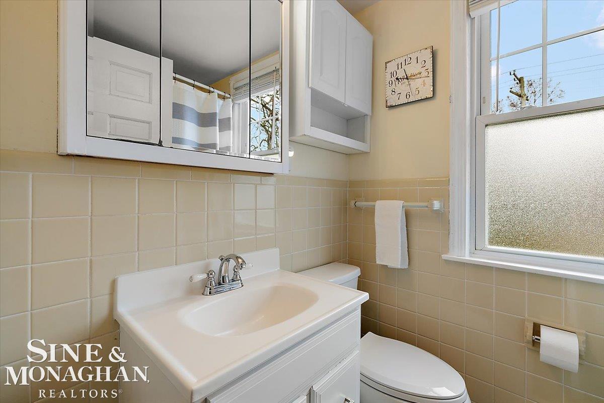 2207 Hawthorne Road Grosse Pointe, MI 48236 - Photo 27 of 42 50170011-7d4953da-b0fc-4a20-8210-0970a2c5028c.JPG