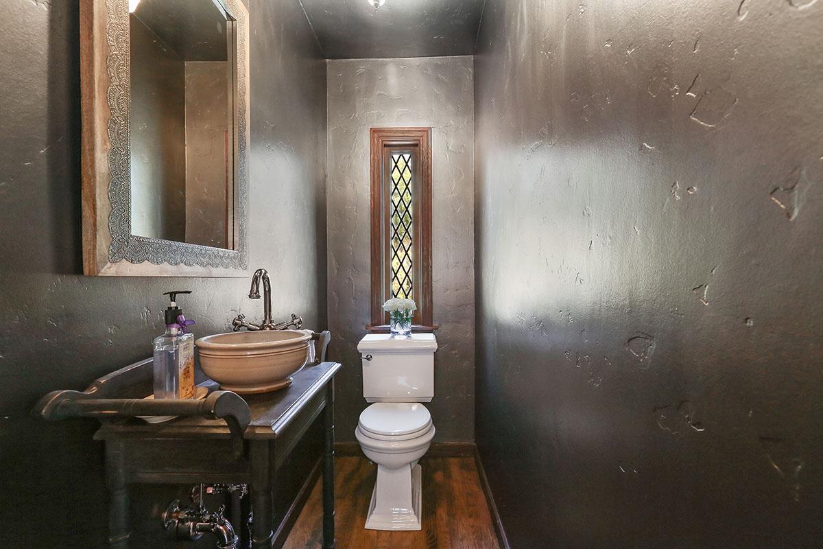 419 Edgewood Road San Mateo, CA 94402 - Photo 15 of 38 Gallery Image 15