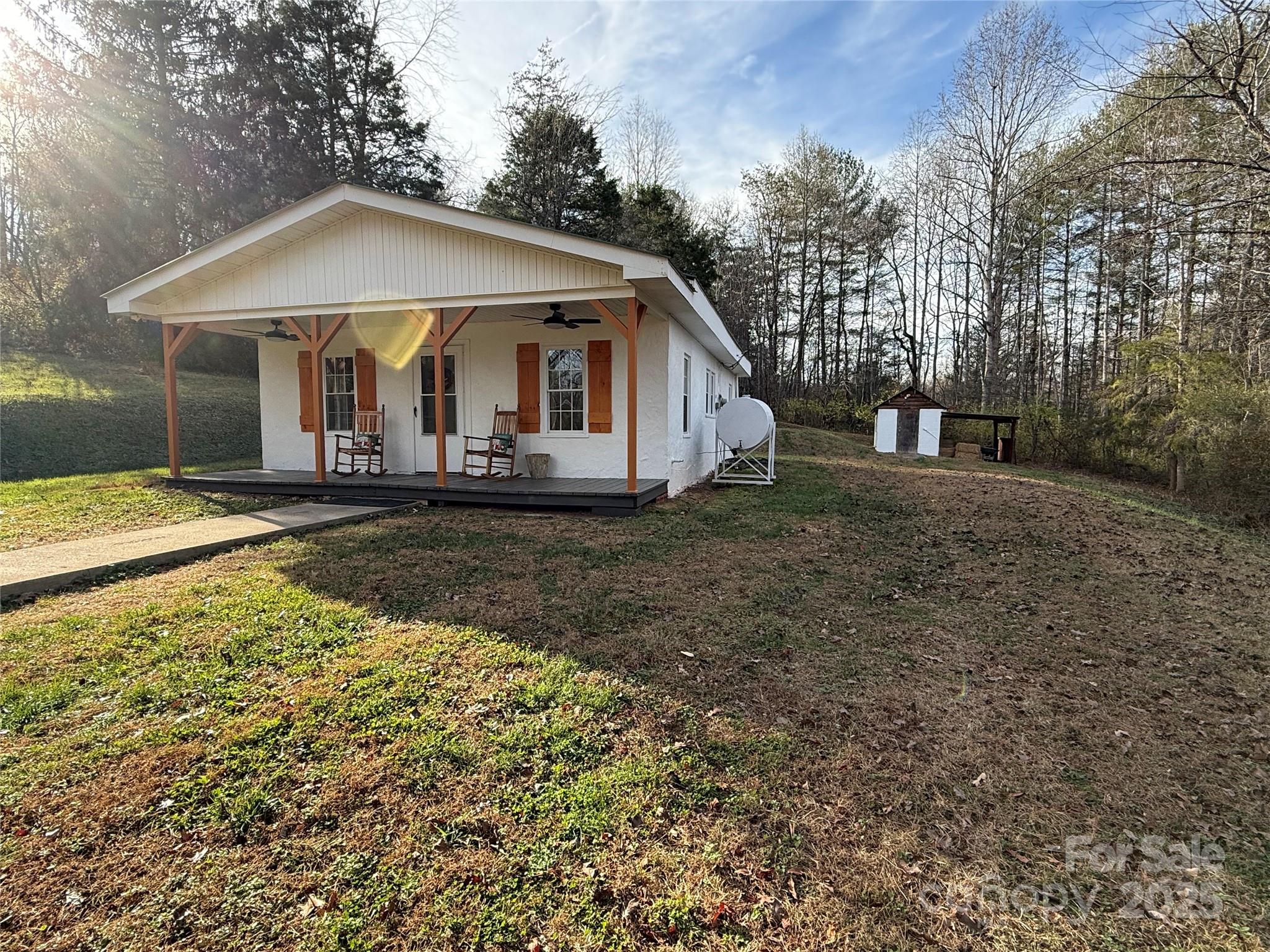 312 Causby Road Morganton, NC 28655 - Photo 5 of 45