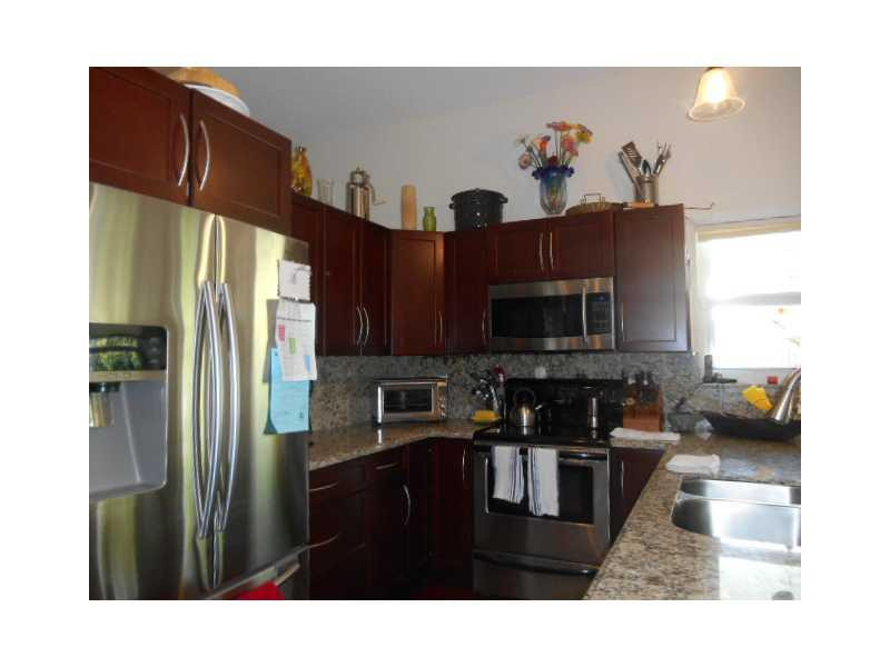 14960 Durham Lane Davie, FL 33331 - Photo 9 of 14 Kitchen