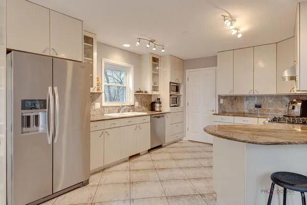 $899,900 | 610 Revere Road, Glenview, IL 60025