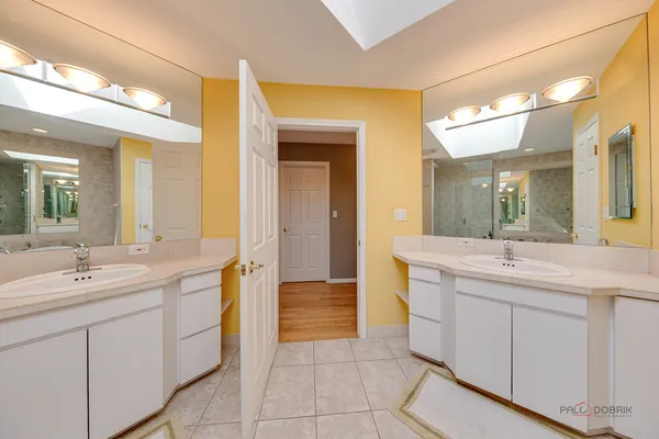 $899,900 | 610 Revere Road, Glenview, IL 60025