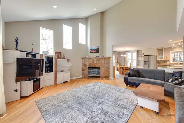 $899,900 | 610 Revere Road, Glenview, IL 60025