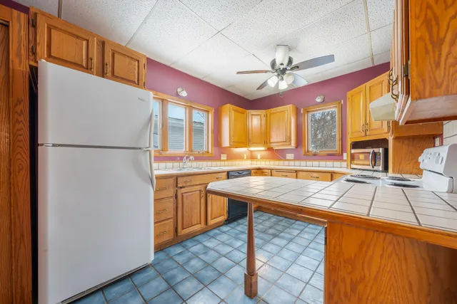 $230,000 | 541 Mt Vernon Street, Oshkosh, WI 54901