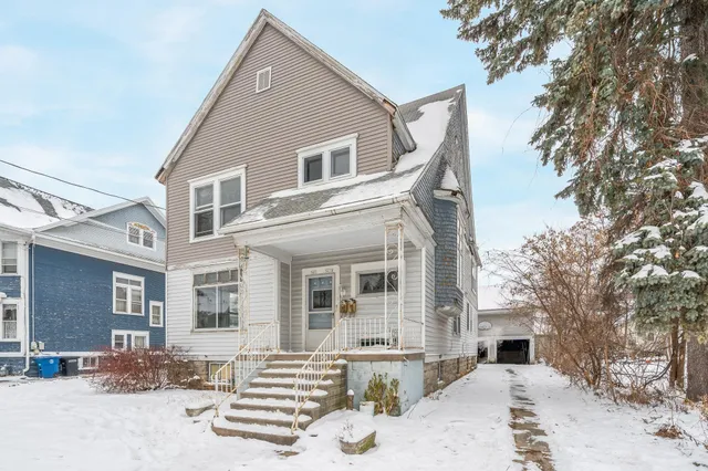 $230,000 | 541 Mt Vernon Street, Oshkosh, WI 54901
