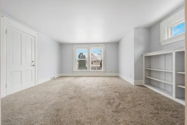 $230,000 | 541 Mt Vernon Street, Oshkosh, WI 54901