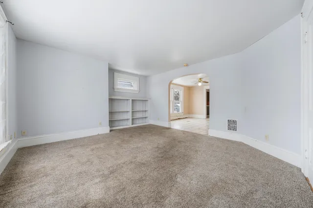 $230,000 | 541 Mt Vernon Street, Oshkosh, WI 54901