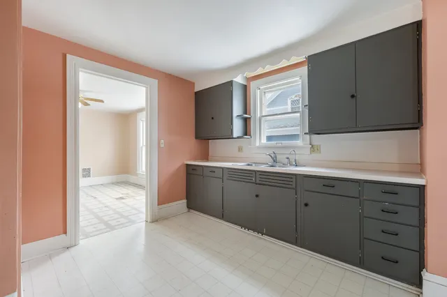 $230,000 | 541 Mt Vernon Street, Oshkosh, WI 54901