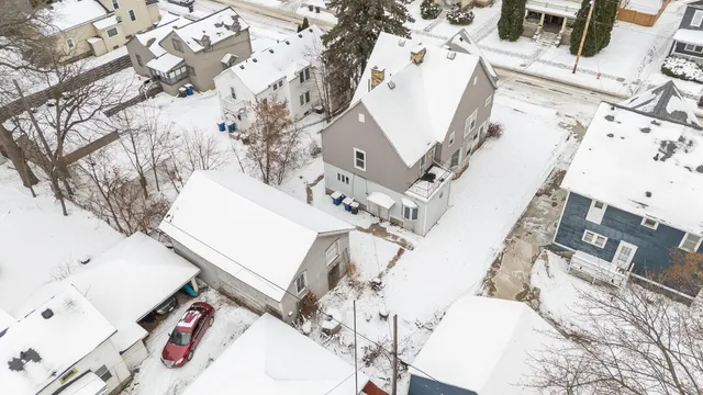 $230,000 | 541 Mt Vernon Street, Oshkosh, WI 54901