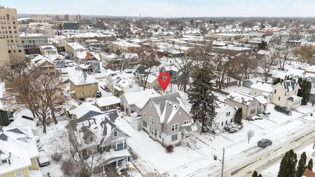 $230,000 | 541 Mt Vernon Street, Oshkosh, WI 54901