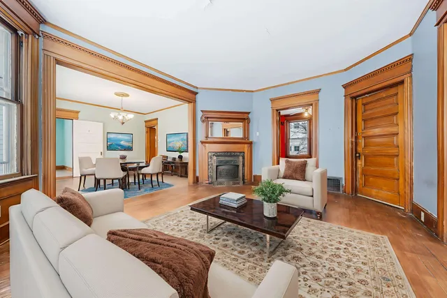 $230,000 | 541 Mt Vernon Street, Oshkosh, WI 54901