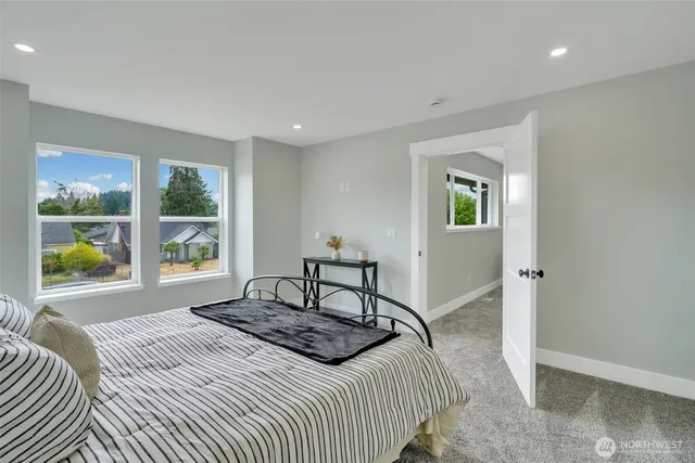 $715,000 | 6410 South Fife Street, Tacoma, WA 98409