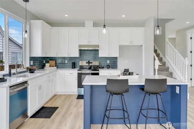 $715,000 | 6410 South Fife Street, Tacoma, WA 98409