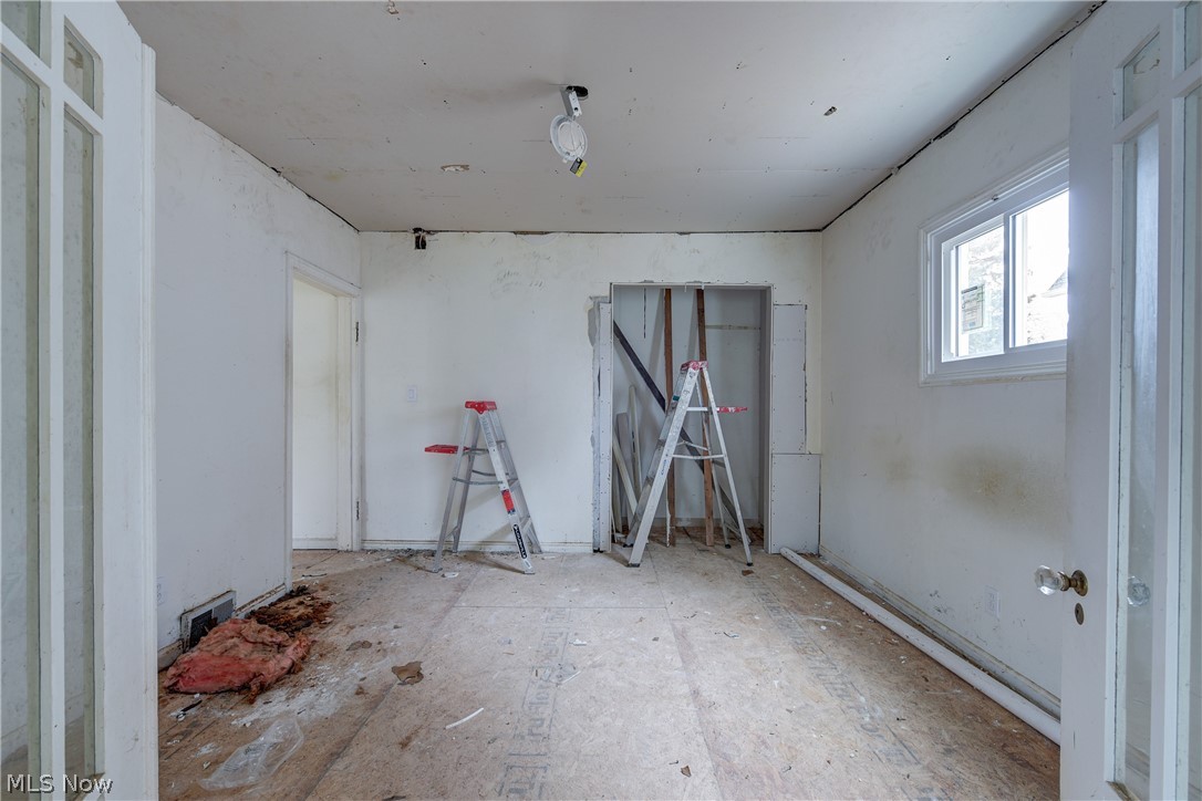 208 Sunset Road Avon Lake, OH 44012 - Photo 25 of 41 Gallery Image 25
