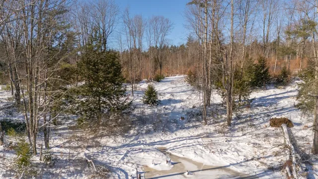 $395,000 | 263 Knowles Pond Road, Northfield, NH 03276
