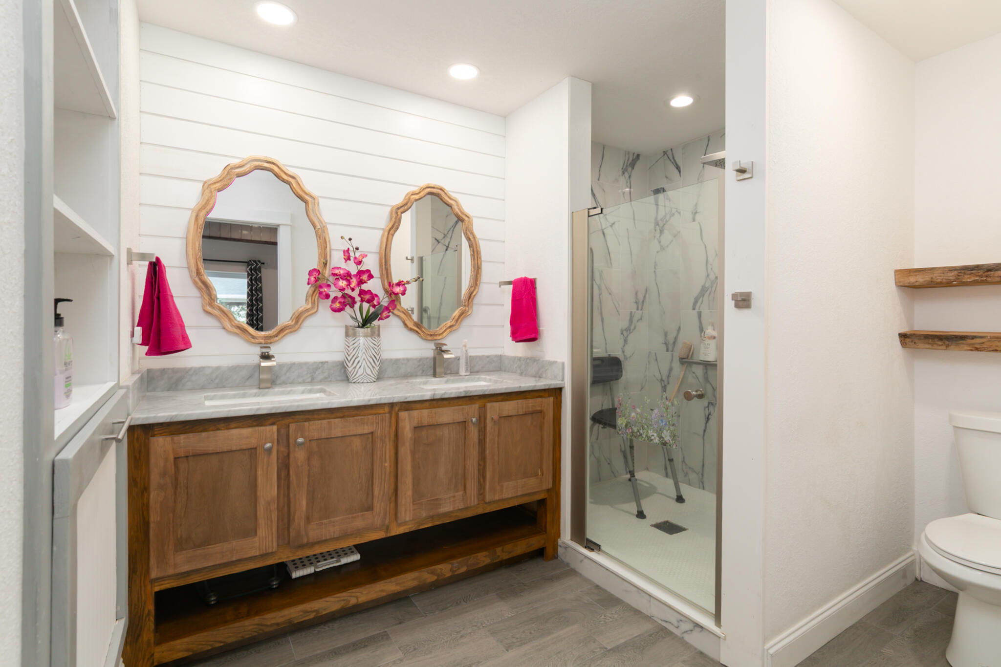1141 Orange Loop Okeechobee, FL 34974 - Photo 11 of 20 a bathroom with a sink and a mirror