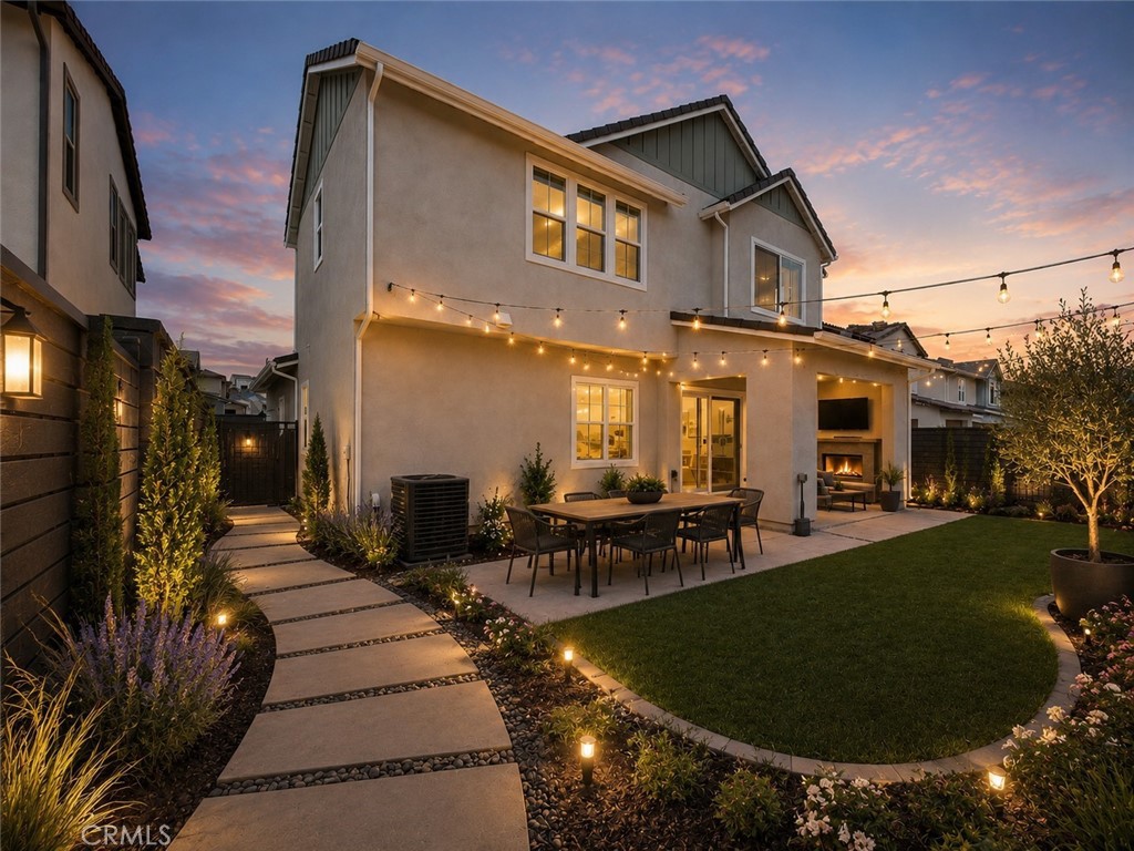842 Heather Road Rancho Mission Viejo, CA 92694 - Photo 3 of 20 AI Disclaimer: Some images may contain virtual renderings for illustrative purposes only.