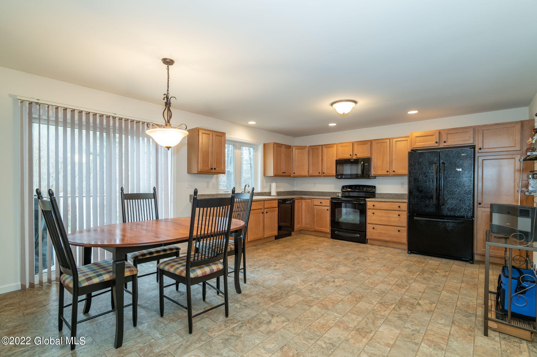 1460 Rocco Drive Schenectady, NY 12303 - Photo 11 of 44 11-web-or-mls-1460RoccoDr-11