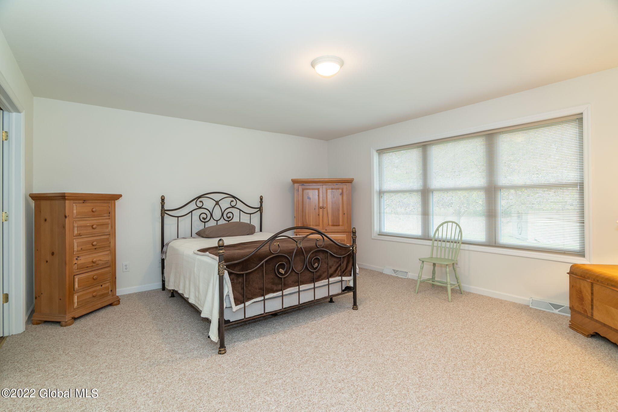 1460 Rocco Drive Schenectady, NY 12303 - Photo 15 of 44 15-web-or-mls-1460RoccoDr-15