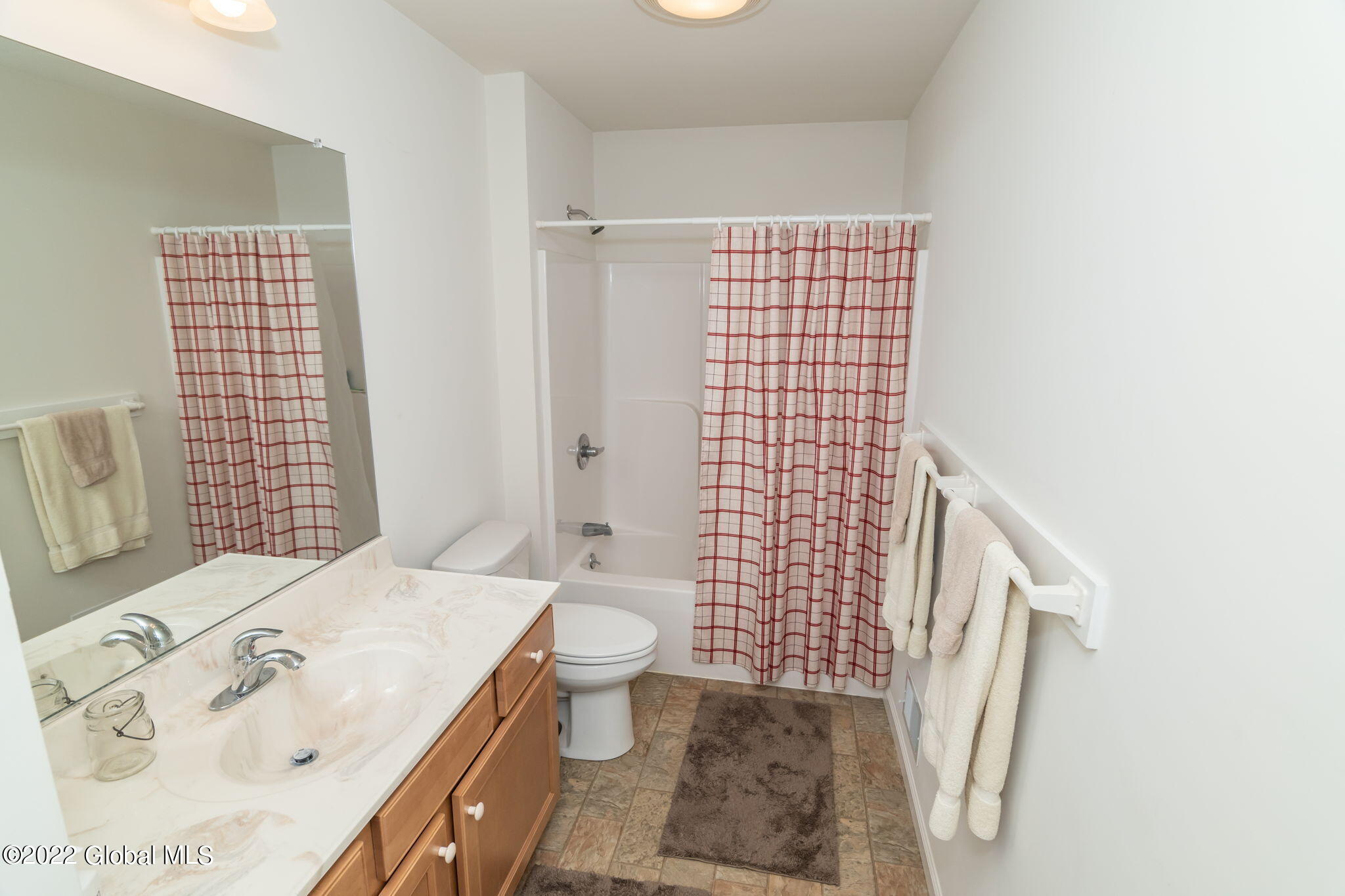 1460 Rocco Drive Schenectady, NY 12303 - Photo 29 of 44 29-web-or-mls-1460RoccoDr-29