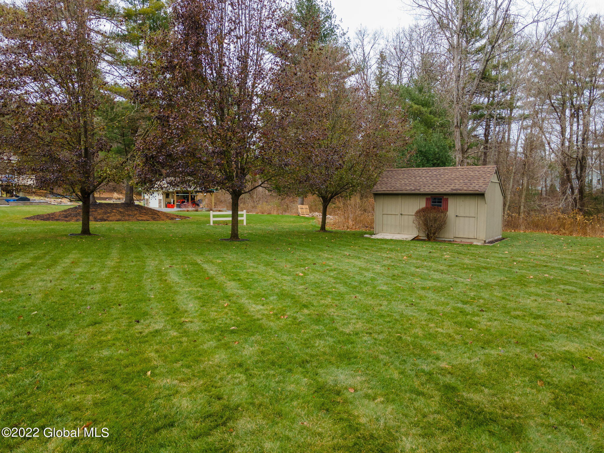 1460 Rocco Drive Schenectady, NY 12303 - Photo 36 of 44 36-web-or-mls-1460RoccoDr-36