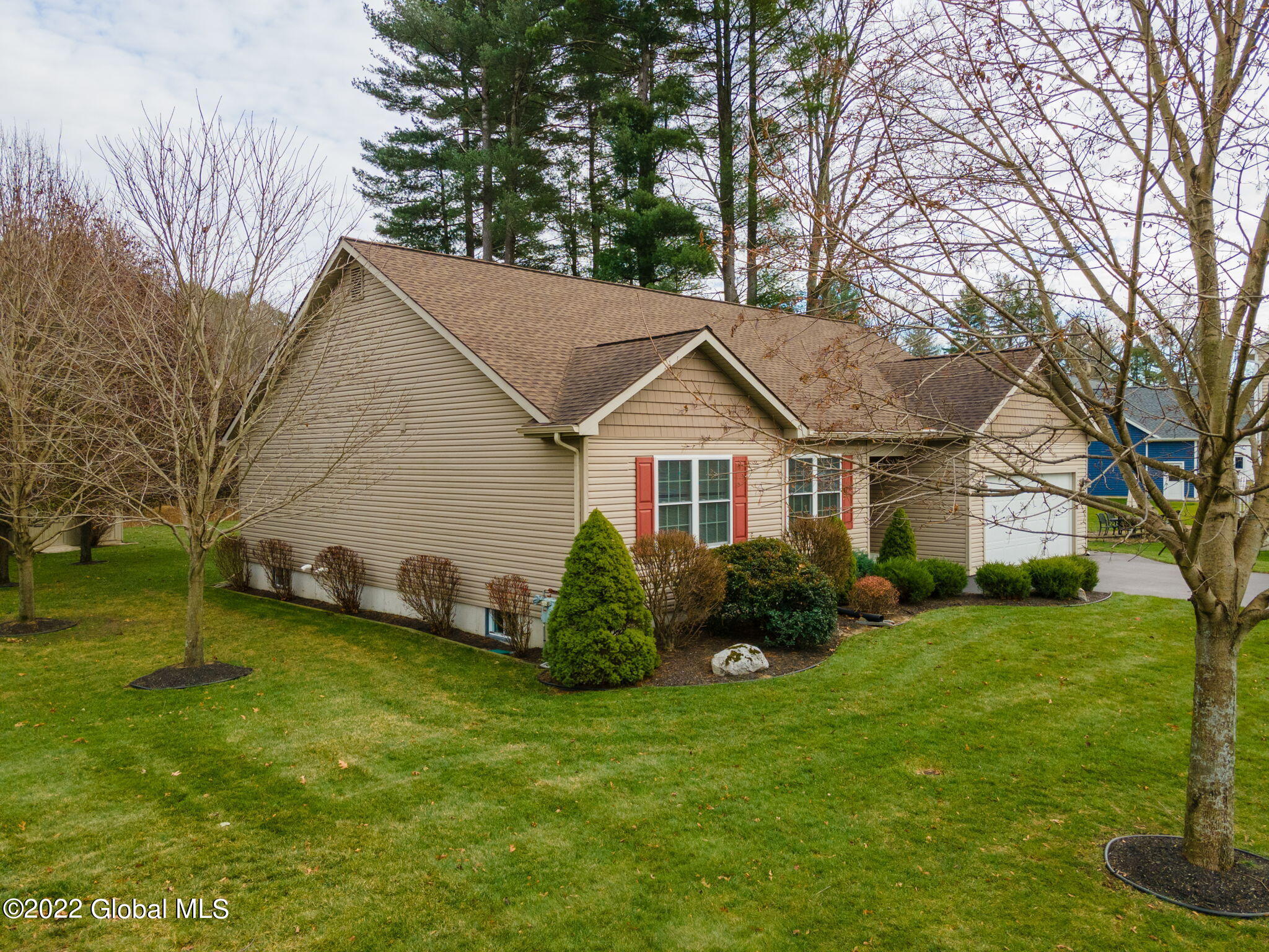 1460 Rocco Drive Schenectady, NY 12303 - Photo 42 of 44 42-web-or-mls-1460RoccoDr-42