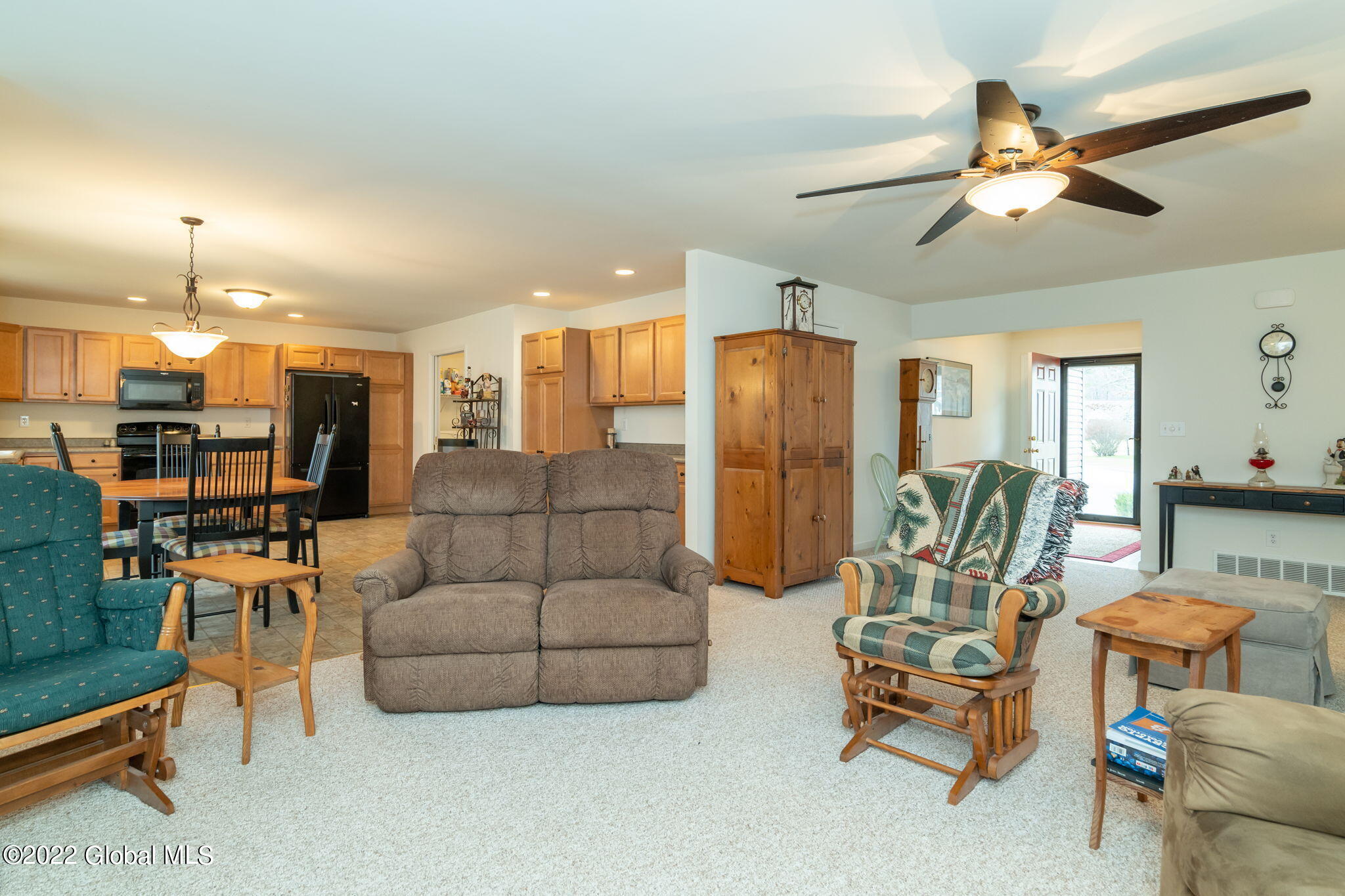 1460 Rocco Drive Schenectady, NY 12303 - Photo 9 of 44 9-web-or-mls-1460RoccoDr-9