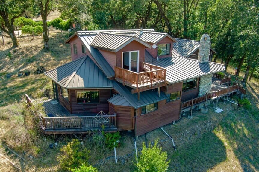 3830 Thomas Road Miranda, CA 95553 - Photo 2 of 82