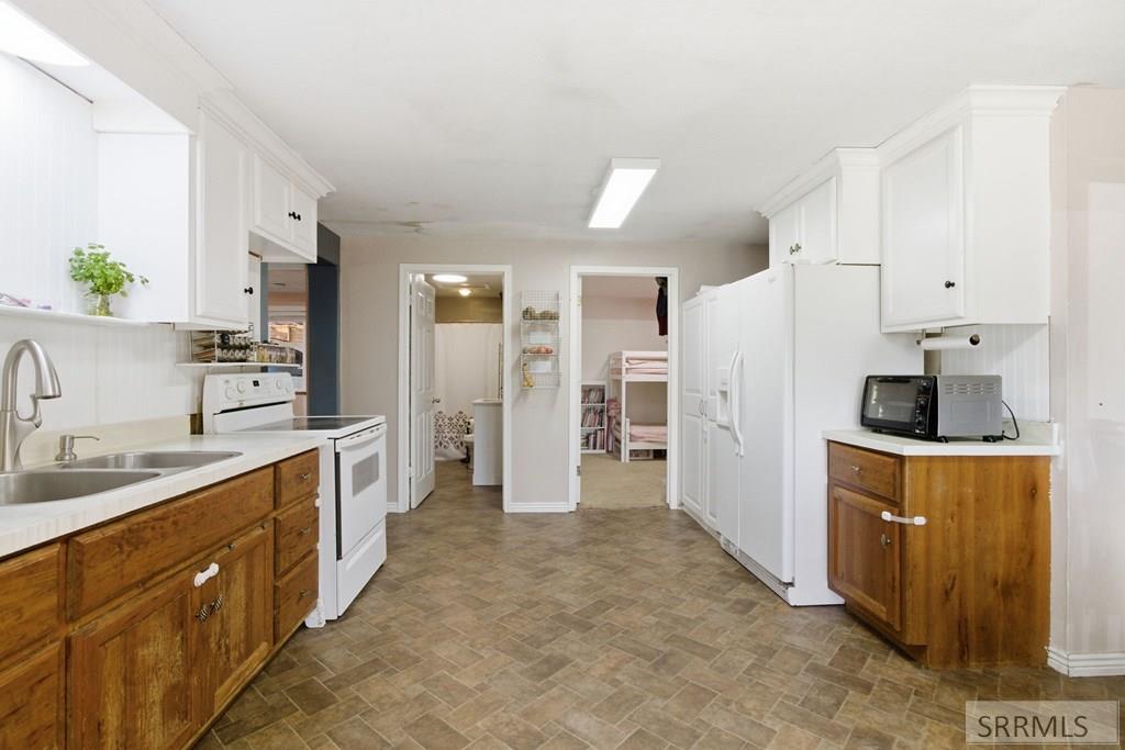 7700 South 400 West Rexburg, ID 83440 - Photo 15 of 36