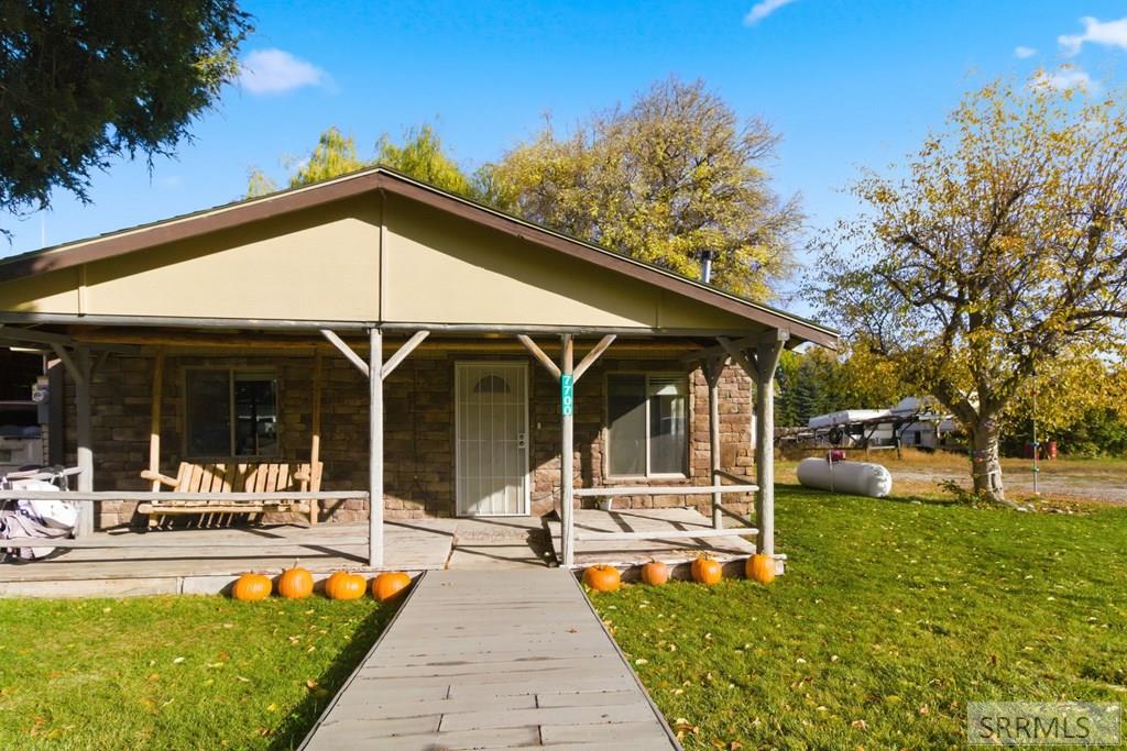 7700 South 400 West Rexburg, ID 83440 - Photo 2 of 36