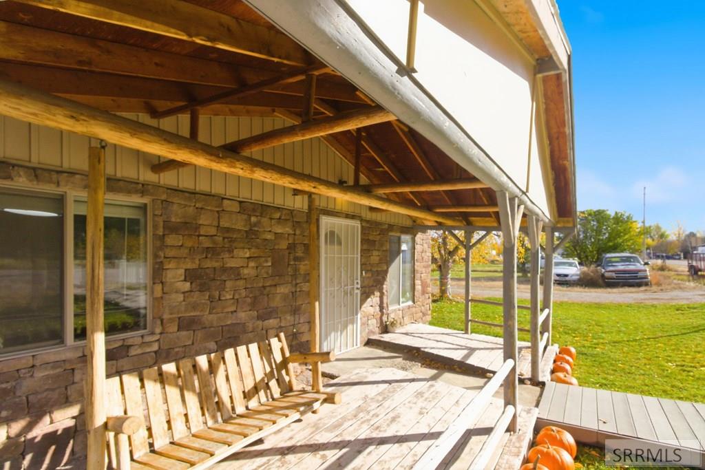 7700 South 400 West Rexburg, ID 83440 - Photo 4 of 36